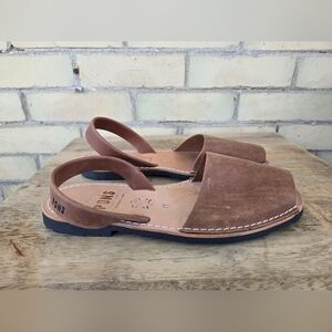 Pons Leather Peep Toe Sandals